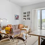 1 Bedroom Gorgeous In Ferienhaus *