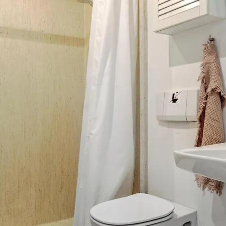 1 Bedroom Gorgeous In *