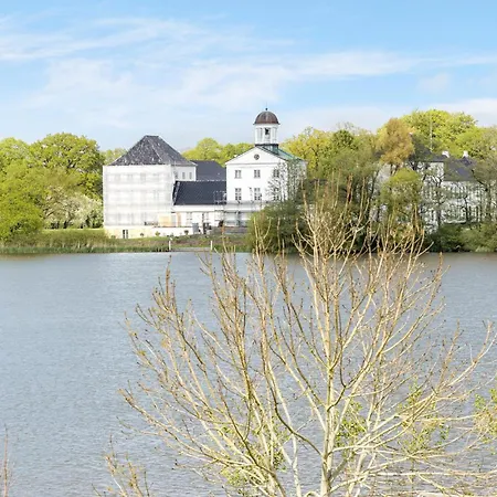 Semesterbostad 1 Bedroom Gorgeous In