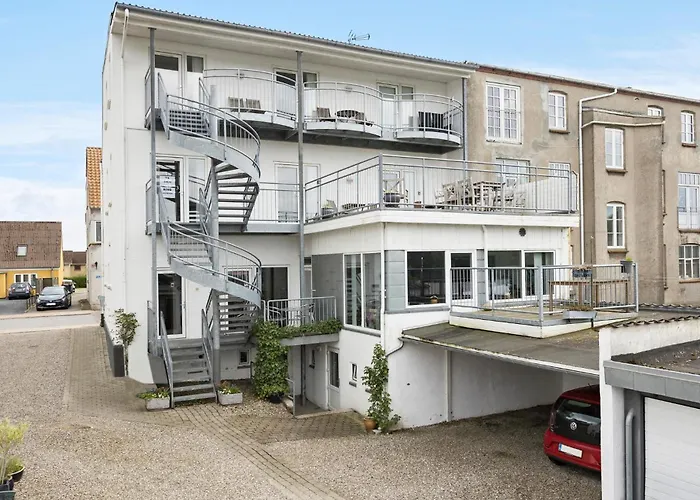 1 Bedroom Gorgeous In Semesterbostad *